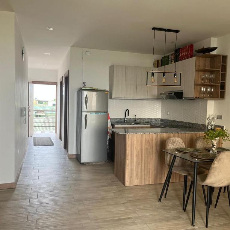 Departamento 4to piso MIRAMAR - Three-Bedroom Apartment - 11