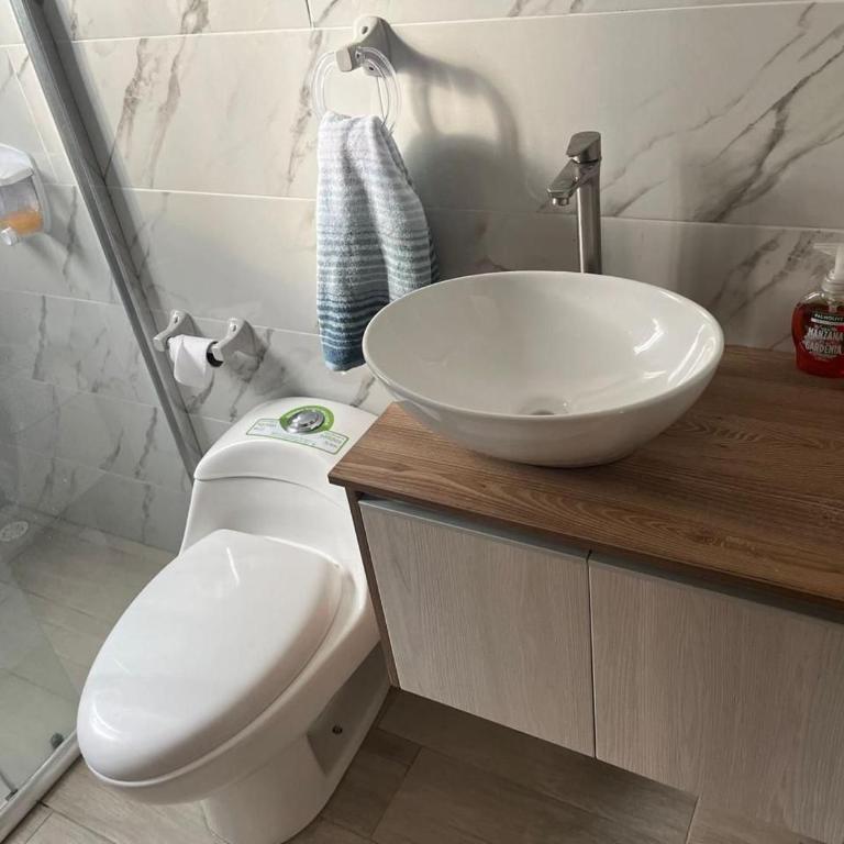 Departamento 4to piso MIRAMAR - Three-Bedroom Apartment - 25