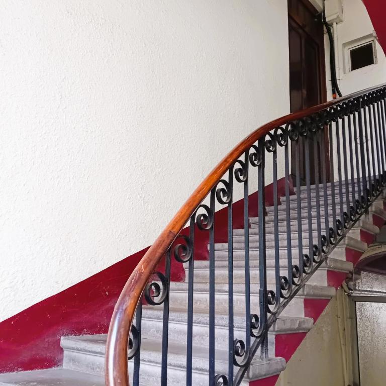 102 - Appart rénové avec grand salon et 1 chambre - Tram et Clinique Mutualiste à 1 min - Appartement 1 Chambre - 22