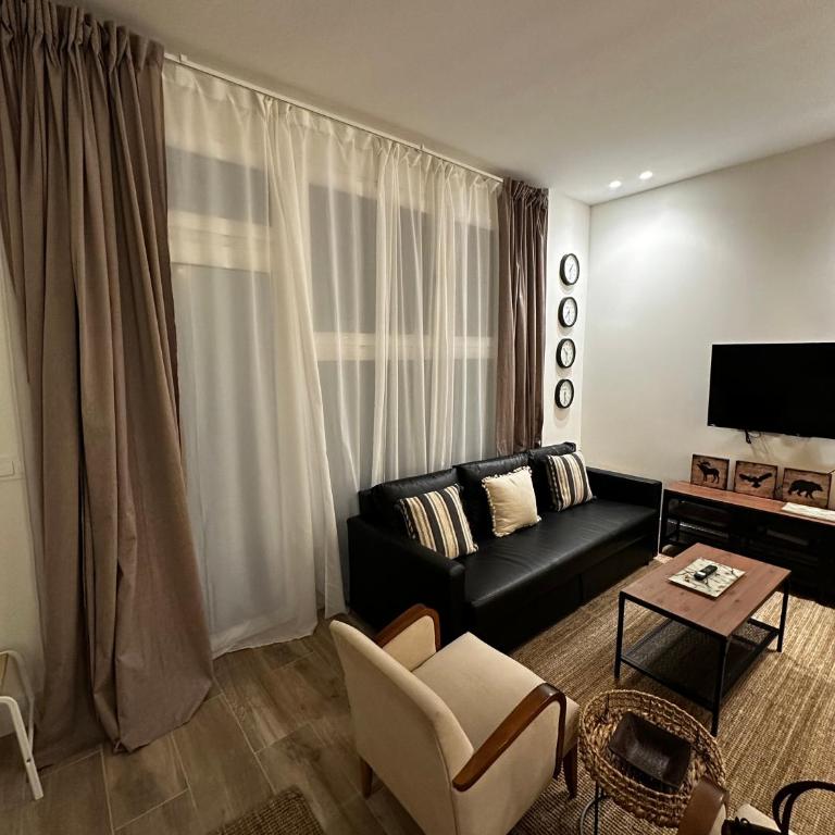 Apartamento Moncloa - Three-Bedroom Apartment - 9