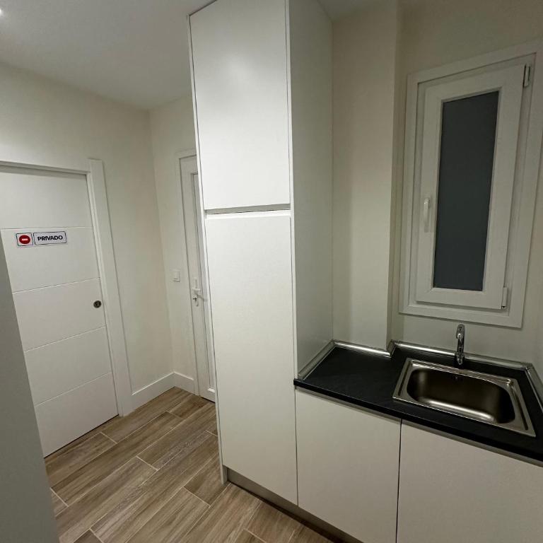 Apartamento Moncloa - Three-Bedroom Apartment - 28