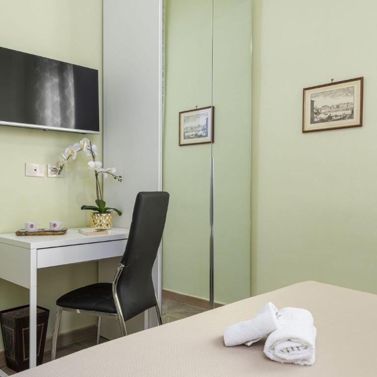 CADORNA Rooms in Florence - Camera Queen Standard - 6