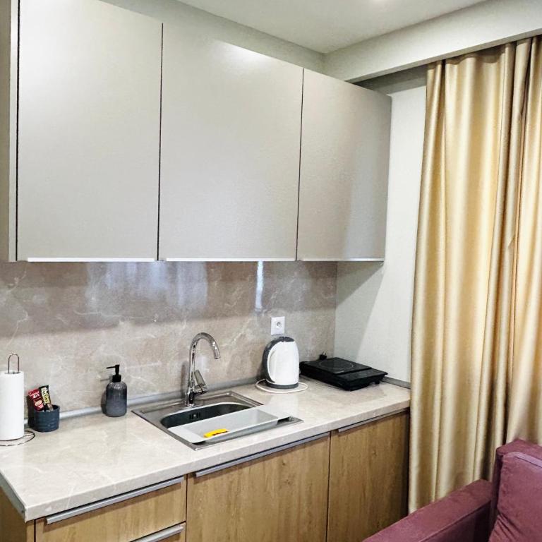 Urban Residence Apartments - King Studio with Sofa Bed - 5