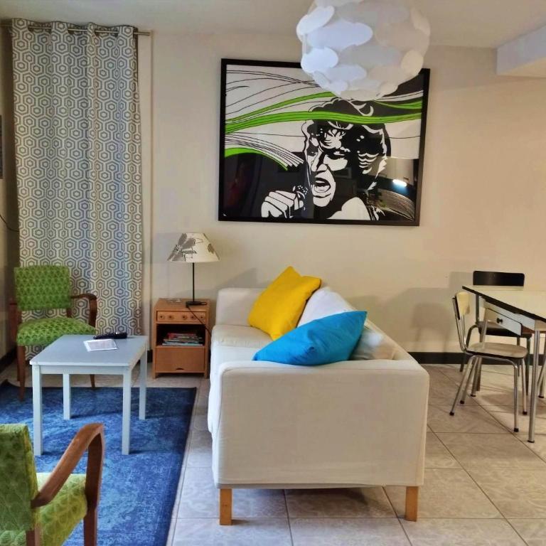 Appt 56m2 à 4mn du Palais Jacques Coeur. - Appartement 1 Chambre - 23