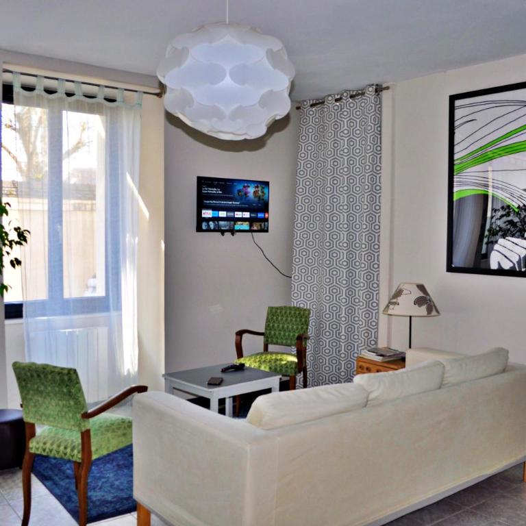 Appt 56m2 à 4mn du Palais Jacques Coeur. - Appartement 1 Chambre - 31