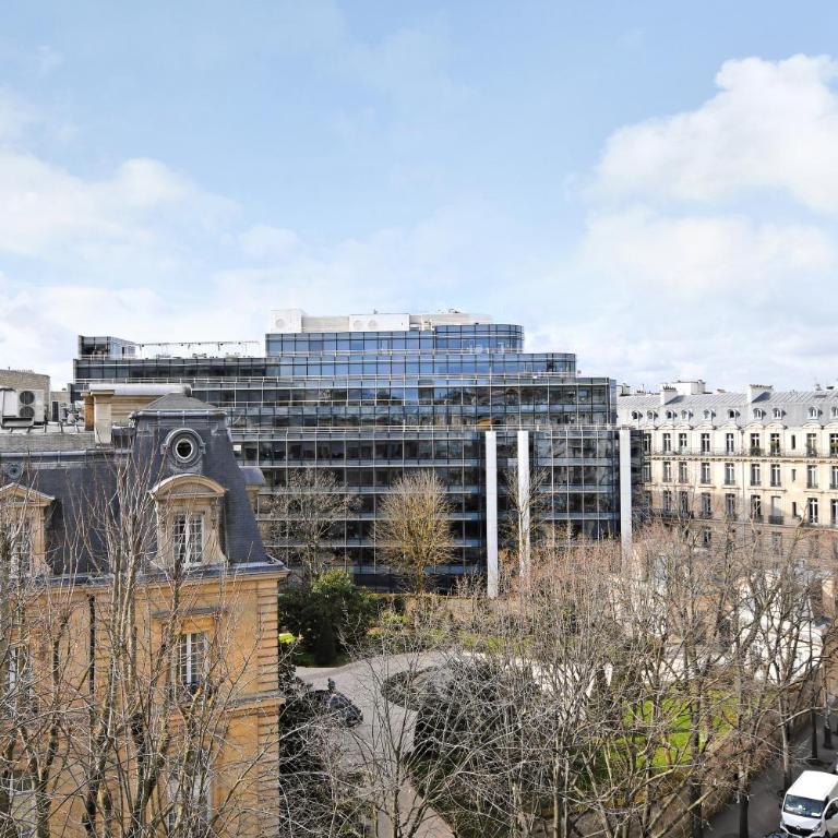 VICTOR HUGO - ARC de TRIOMPHE - TROCADERO - Appartement 1 Chambre - 3