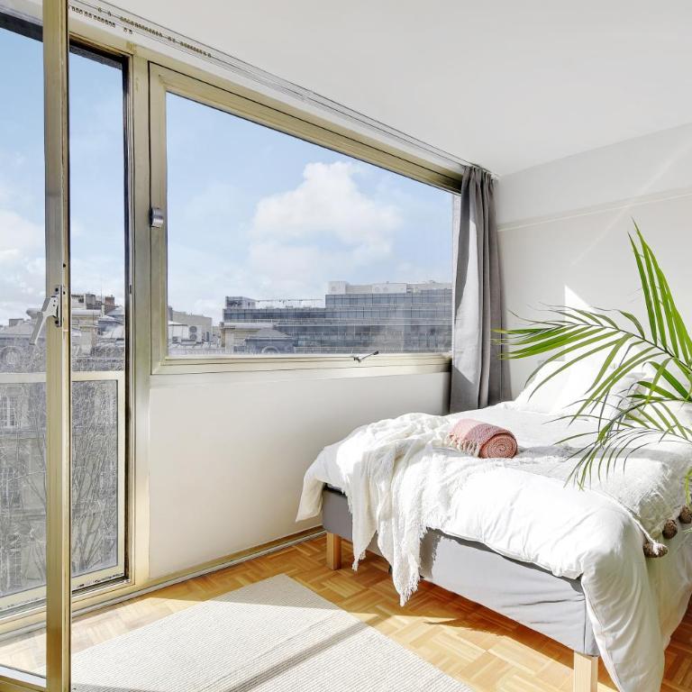 VICTOR HUGO - ARC de TRIOMPHE - TROCADERO - Appartement 1 Chambre - 9