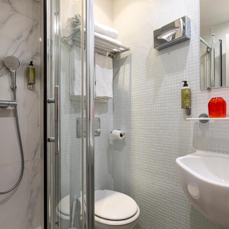 Gardette Park Hotel - Superior room with garden view - 4