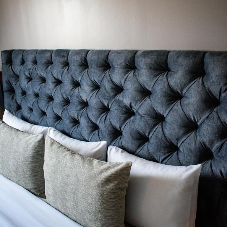 Bedford Hotel - Superior King Room - 11