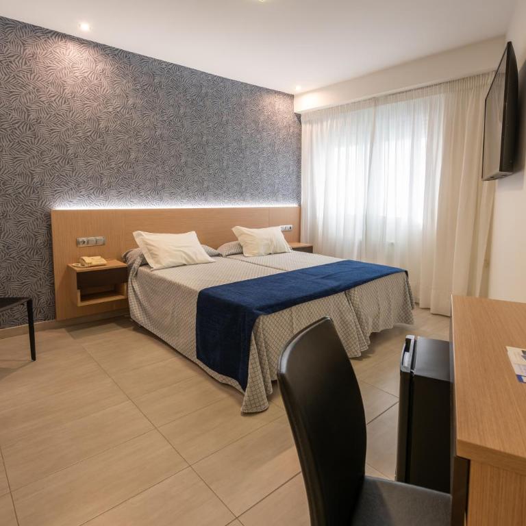 Hotel Montemar *** Superior - Habitación Doble con cama supletoria - 8