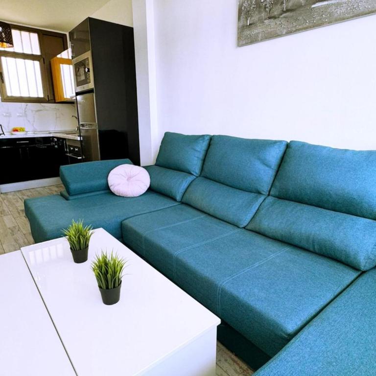 Bohemian Holiday Home Next to Yumbo - Apartment - 11