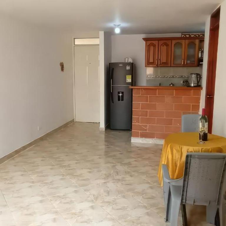 Apartamento Central y en Unidad Cerrada - Apartamento de 1 dormitorio - 1