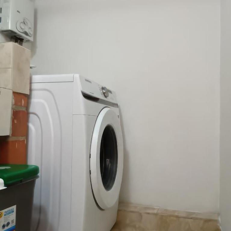 Apartamento Central y en Unidad Cerrada - Apartamento de 1 dormitorio - 4