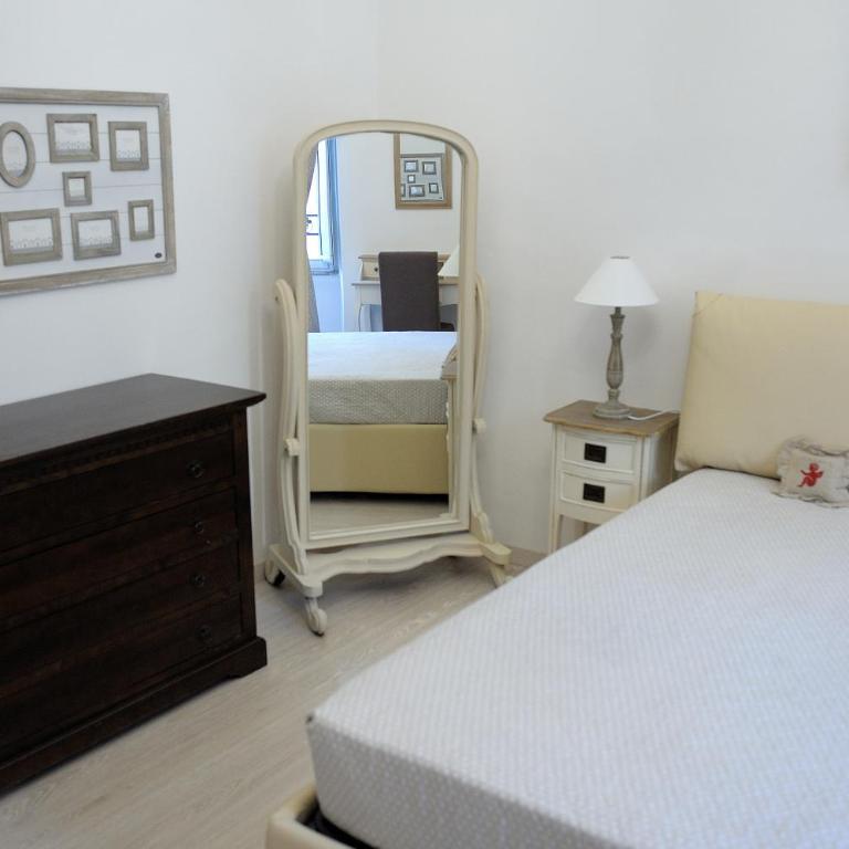 Aquarius Inn - Triple Room with Private External Bathroom - 7