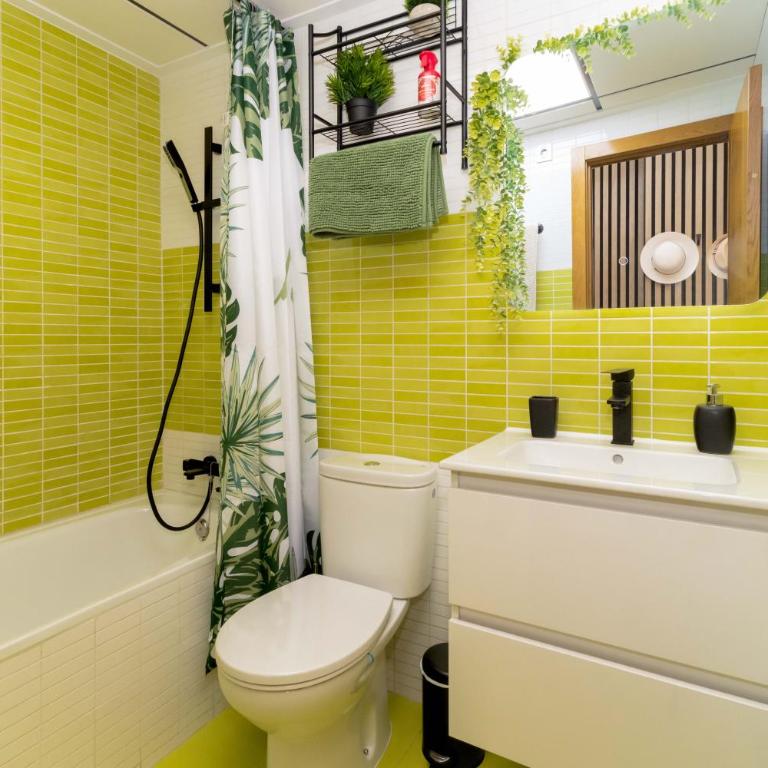 San Pascual Seaside Apartments - Three-Bedroom Apartment - 19