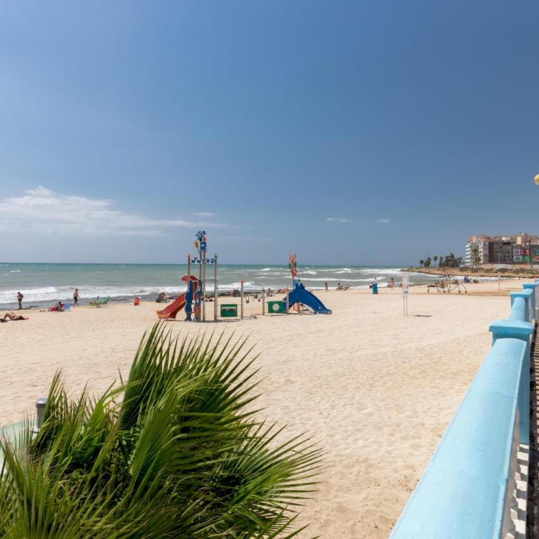 San Pascual Seaside Apartments - Three-Bedroom Apartment - 30