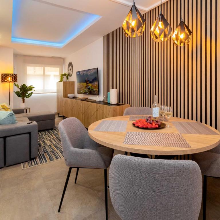 San Pascual Seaside Apartments - Three-Bedroom Apartment - 1