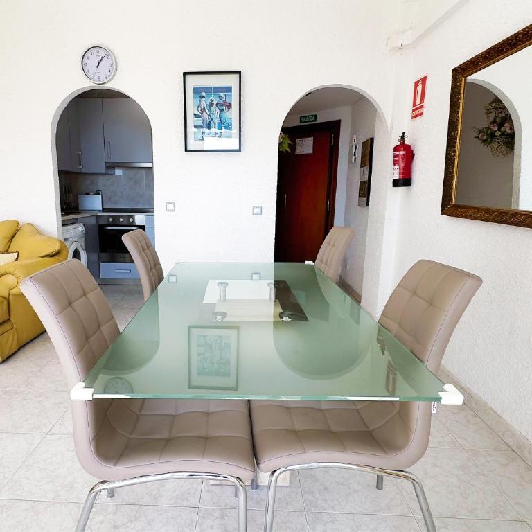 Skol 439 Spacious and Refurbished Apartment with Sea Views - Apartamento - 10