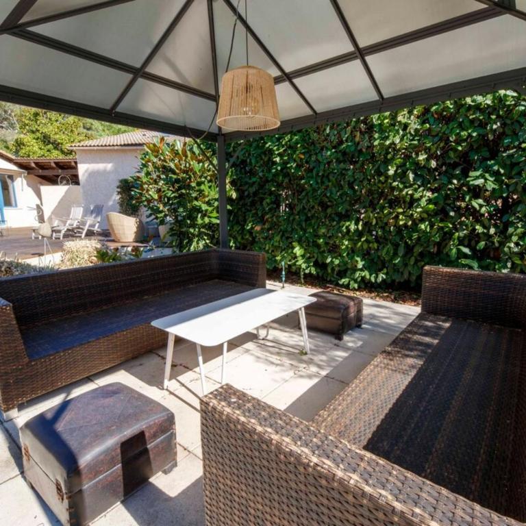 06V - Belle villa - jacuzzi - piscine - tennis - Villa 3 Chambres - 52