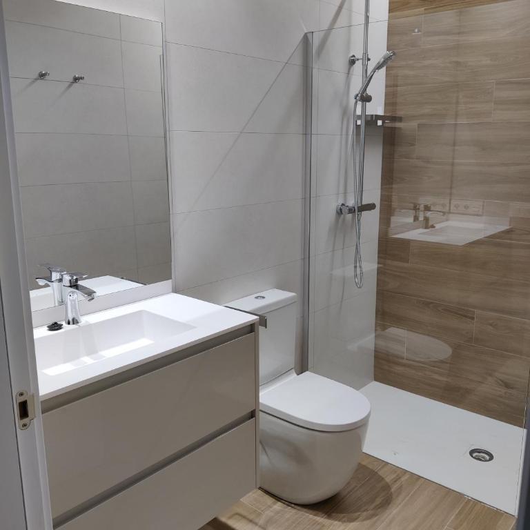 Apartamentos Ezkaba by Clabao - Two-Bedroom Apartment - 4