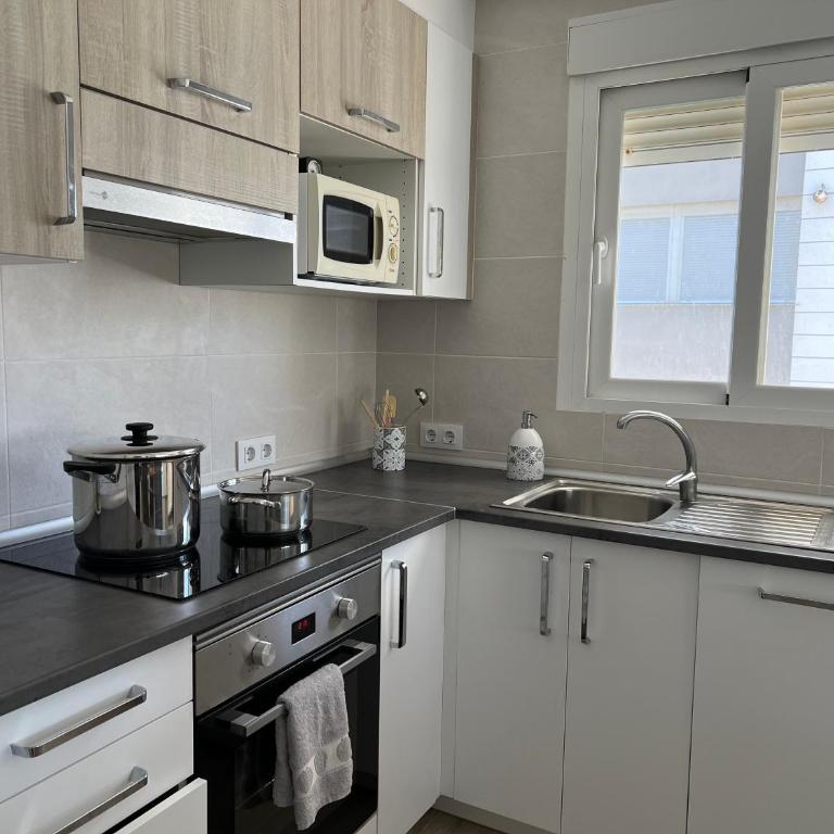 Apartamento Bermudas - Three-Bedroom Apartment - 5