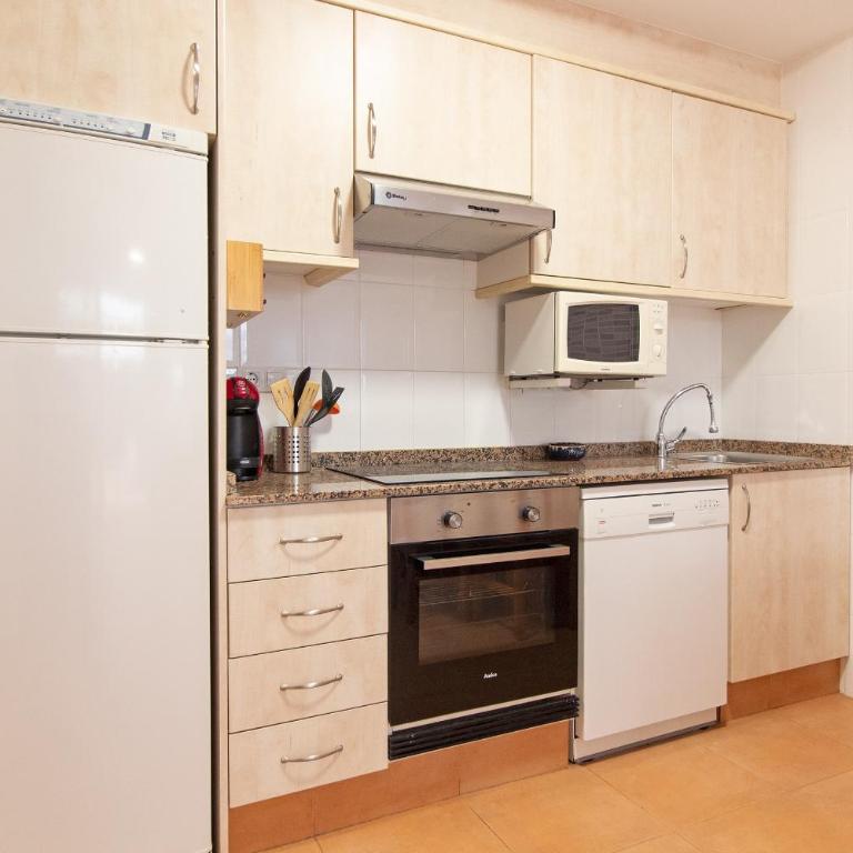 Global Vacacional, Planta Baja con Piscina en Canet de Berenguer - Apartment - Ground Floor - 9