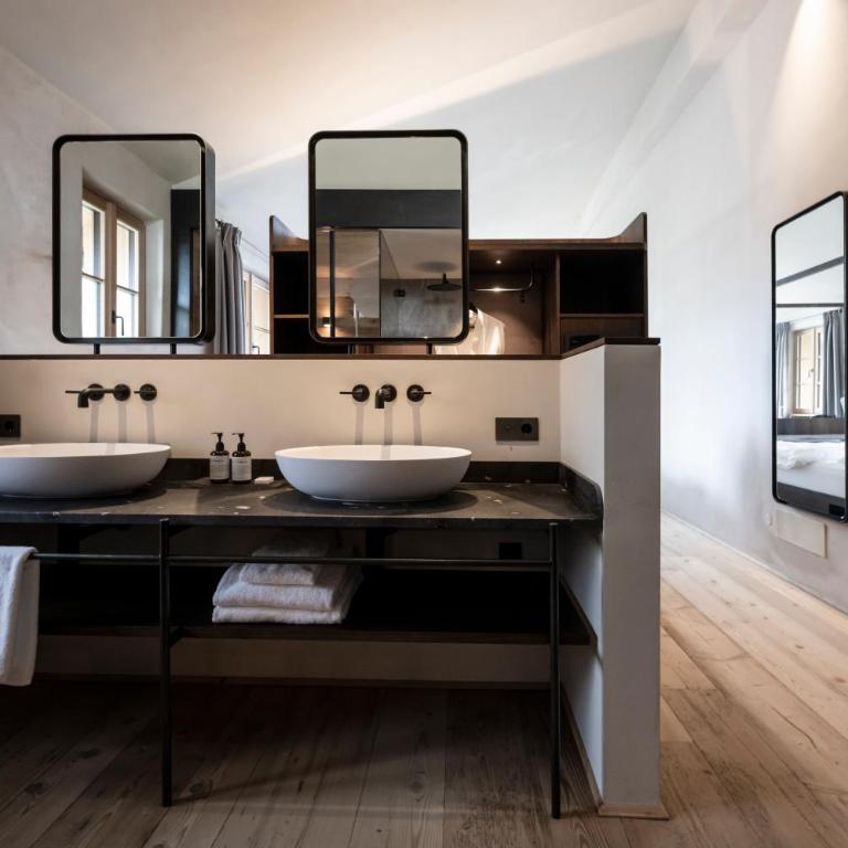 Hotel Ansitz Steinbock - Suite con Balcone - 1