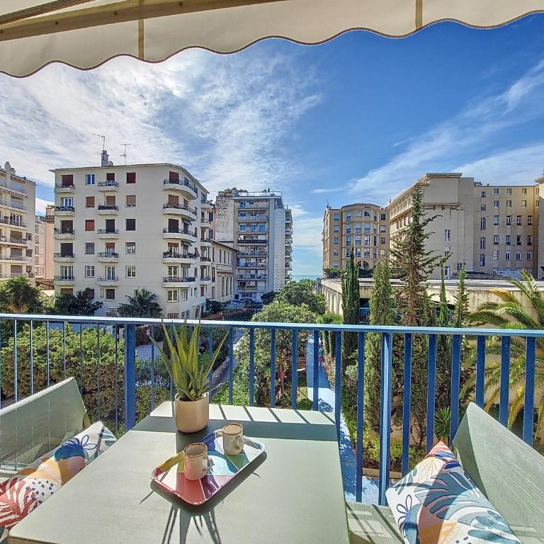 Nestor&Jeeves - STUDIO RIVIERA - Central - Very close sea - Studio avec Balcon - 17