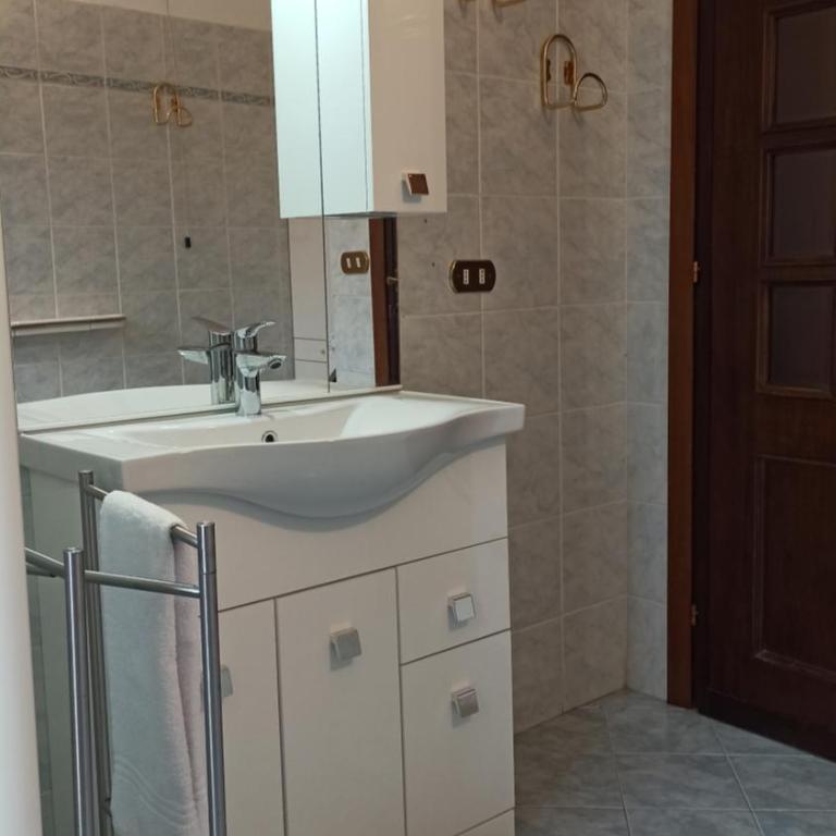 Host Riviera - Appartamento con 3 Camere da Letto - 23