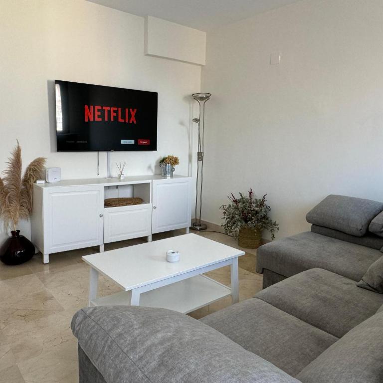 Dúplex céntrico con terraza y parking gratuito - Two-Bedroom Apartment - 5