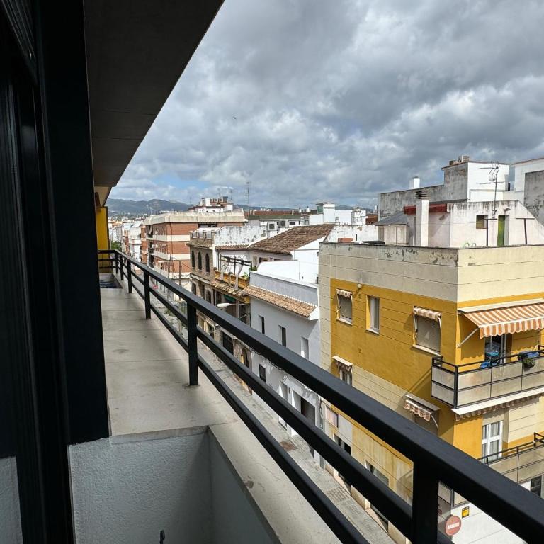 Dúplex céntrico con terraza y parking gratuito - Two-Bedroom Apartment - 39