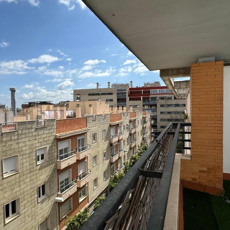 Dúplex céntrico con terraza y parking gratuito - Two-Bedroom Apartment - 40
