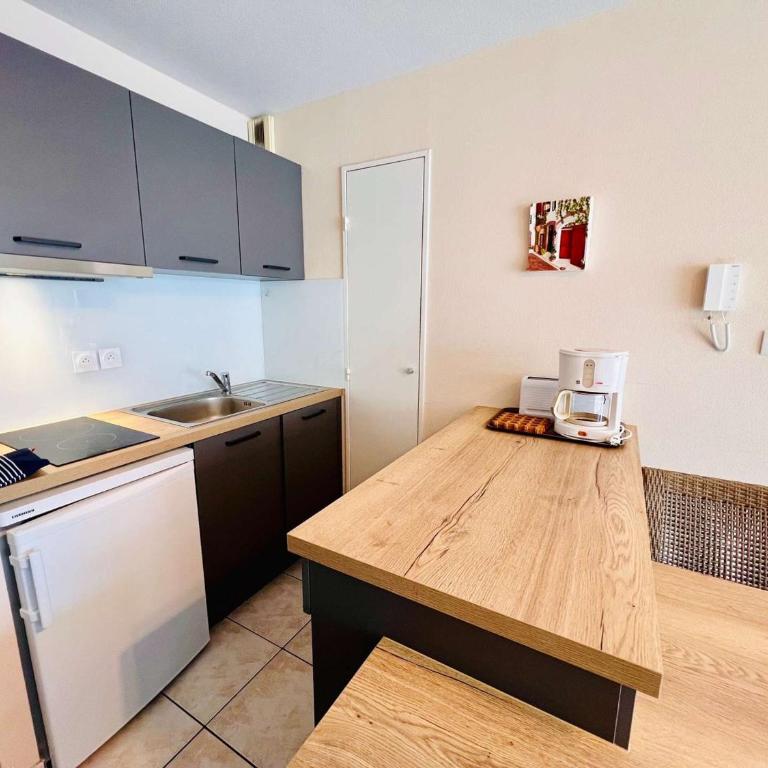 Quiberon : 2 pièces avec balcon, animaux acceptés, parking étroit - FR-1-478-112 - Apartment (4 Adults) - 5