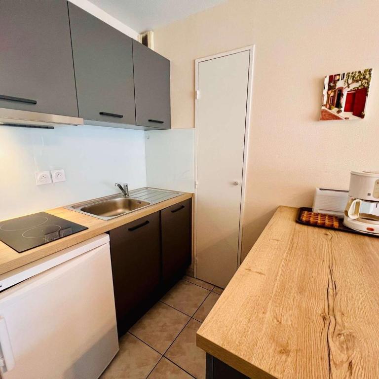 Quiberon : 2 pièces avec balcon, animaux acceptés, parking étroit - FR-1-478-112 - Apartment (4 Adults) - 6