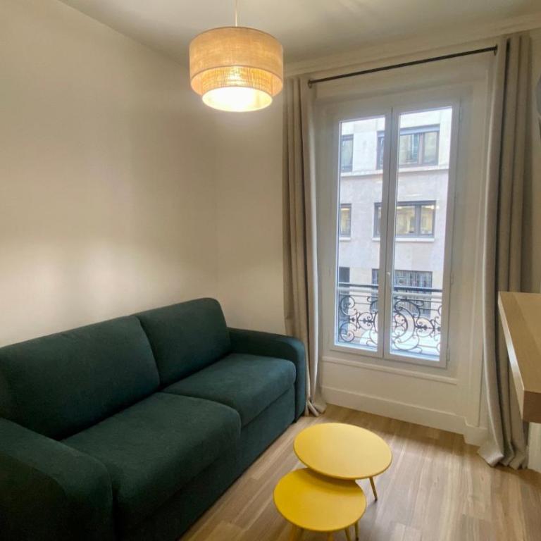 Appartement lumineux proche Saint-Lazare - 8P - Appartement 3 Chambres - 2