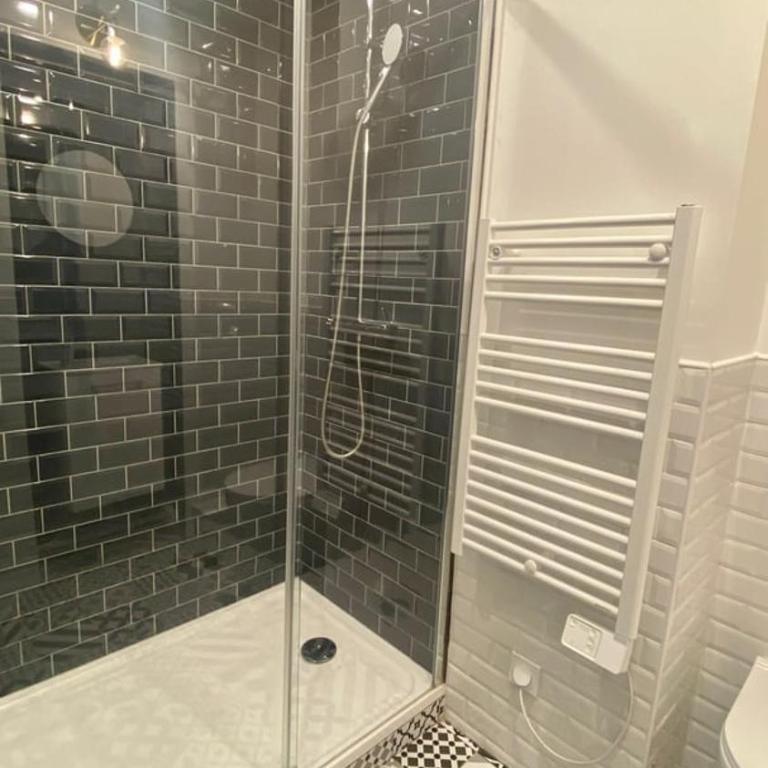 Appartement lumineux proche Saint-Lazare - 8P - Appartement 3 Chambres - 21