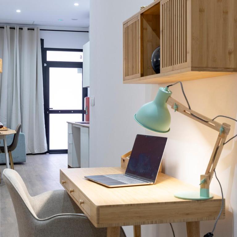 Travel Habitat Mediterranean Suites - Family Studio - 4