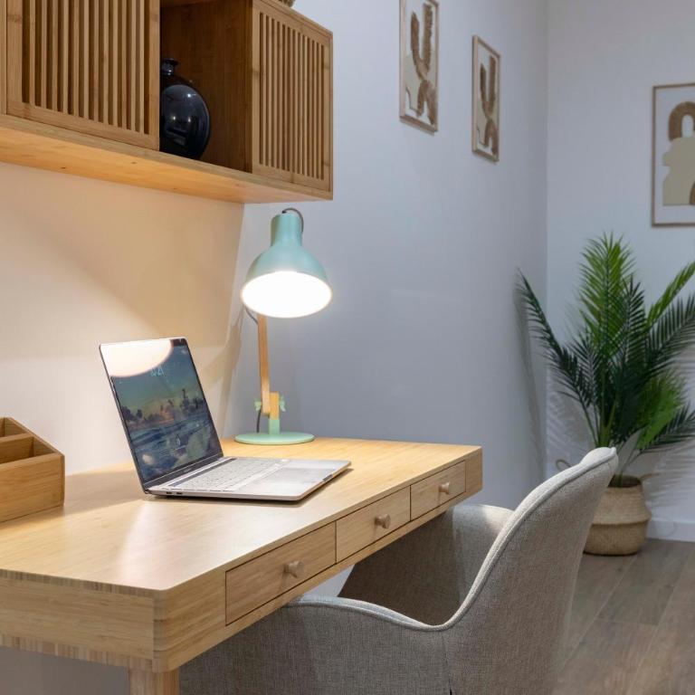 Travel Habitat Mediterranean Suites - Family Studio - 5