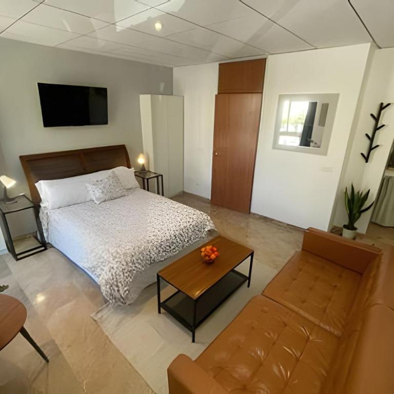 11 Nights studios - Deluxe Double Studio - 1