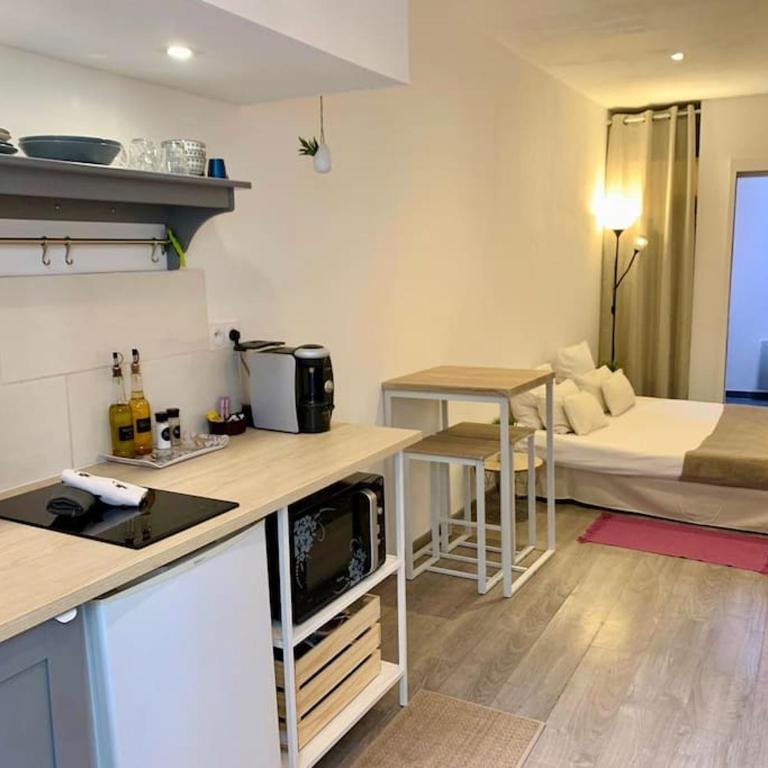 "Pascal 1" Eglise St Louis - Studio Cosy Quartier Haut - Appartement 1 Chambre - 6