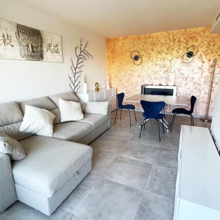 Apartment by the beach with pool and private parking - Apartamento de 2 dormitorios - 5