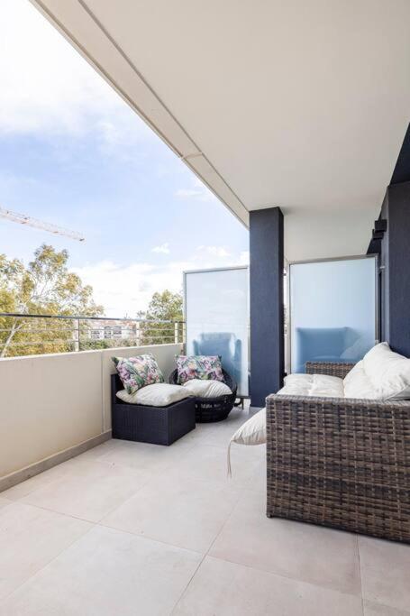 Apartment by the beach with pool and private parking - Apartamento de 2 dormitorios - 11