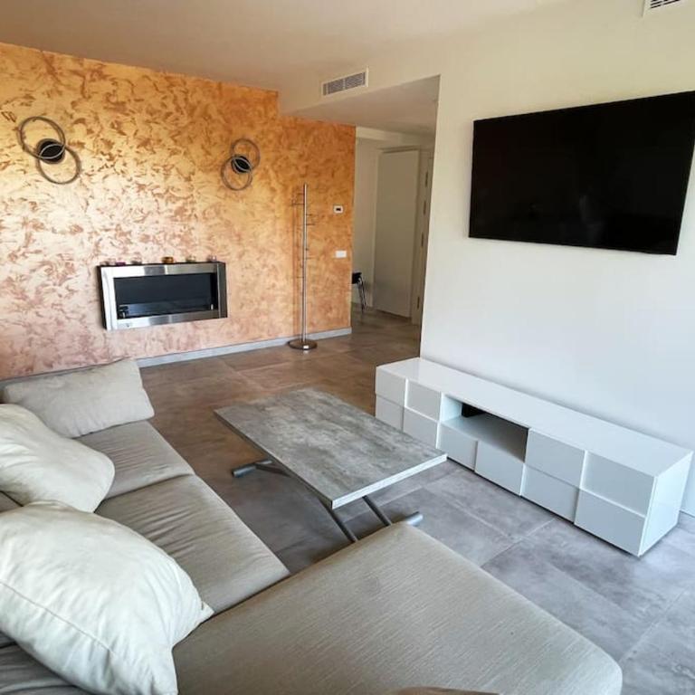 Apartment by the beach with pool and private parking - Apartamento de 2 dormitorios - 37