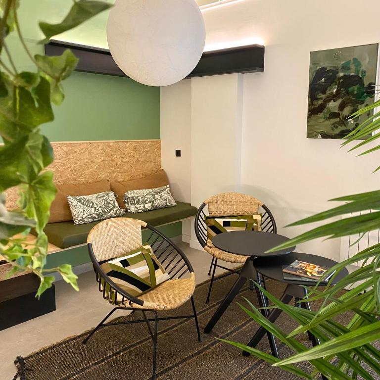 MiHotel Comte - Suite Deluxe Eden - 23