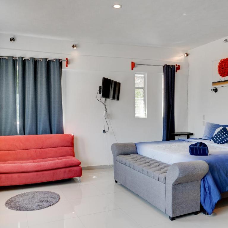 Villa Palaxs - Deluxe Family Room - 8