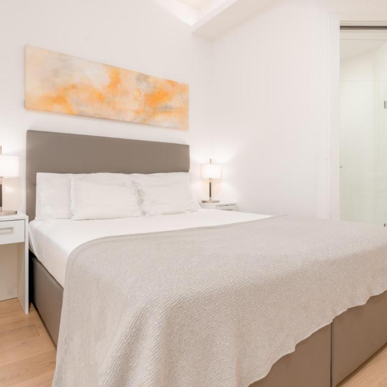 Limehome Graz - Argos by Zaha Hadid - Panorama Suite mit 1 Schlafzimmer - 8