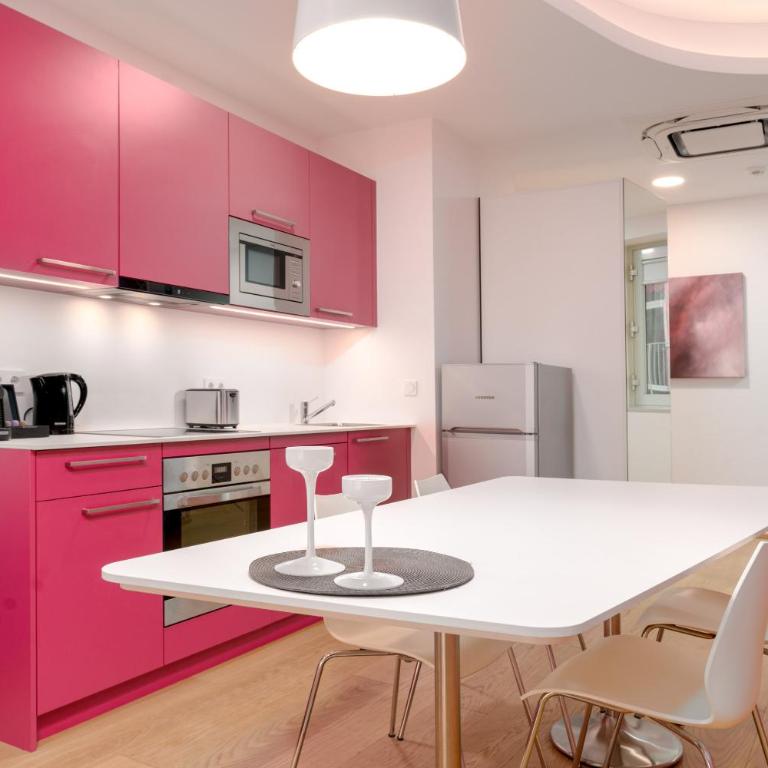 Limehome Graz - Argos by Zaha Hadid - Deluxe Suite mit 1 Schlafzimmer - 3