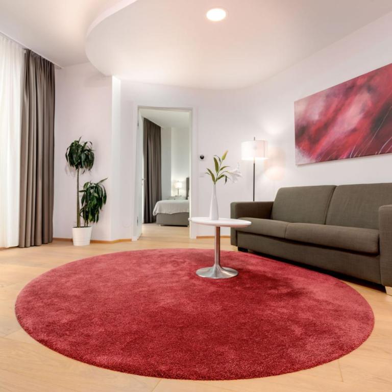 Limehome Graz - Argos by Zaha Hadid - Deluxe Suite mit 1 Schlafzimmer - 2