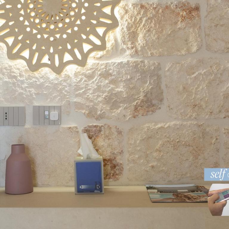 Vico Bianco Raro Smart Rooms Collection - Superior King Room - 27