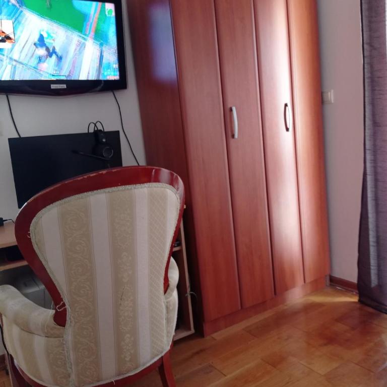 Apartman Fontana - Two-Bedroom Apartment with Terrace - 11
